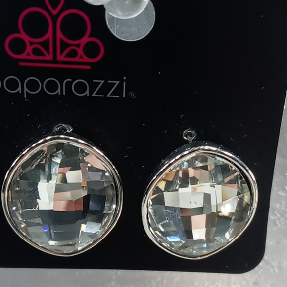 Different pieces of jelwery - Picture 4 of 6